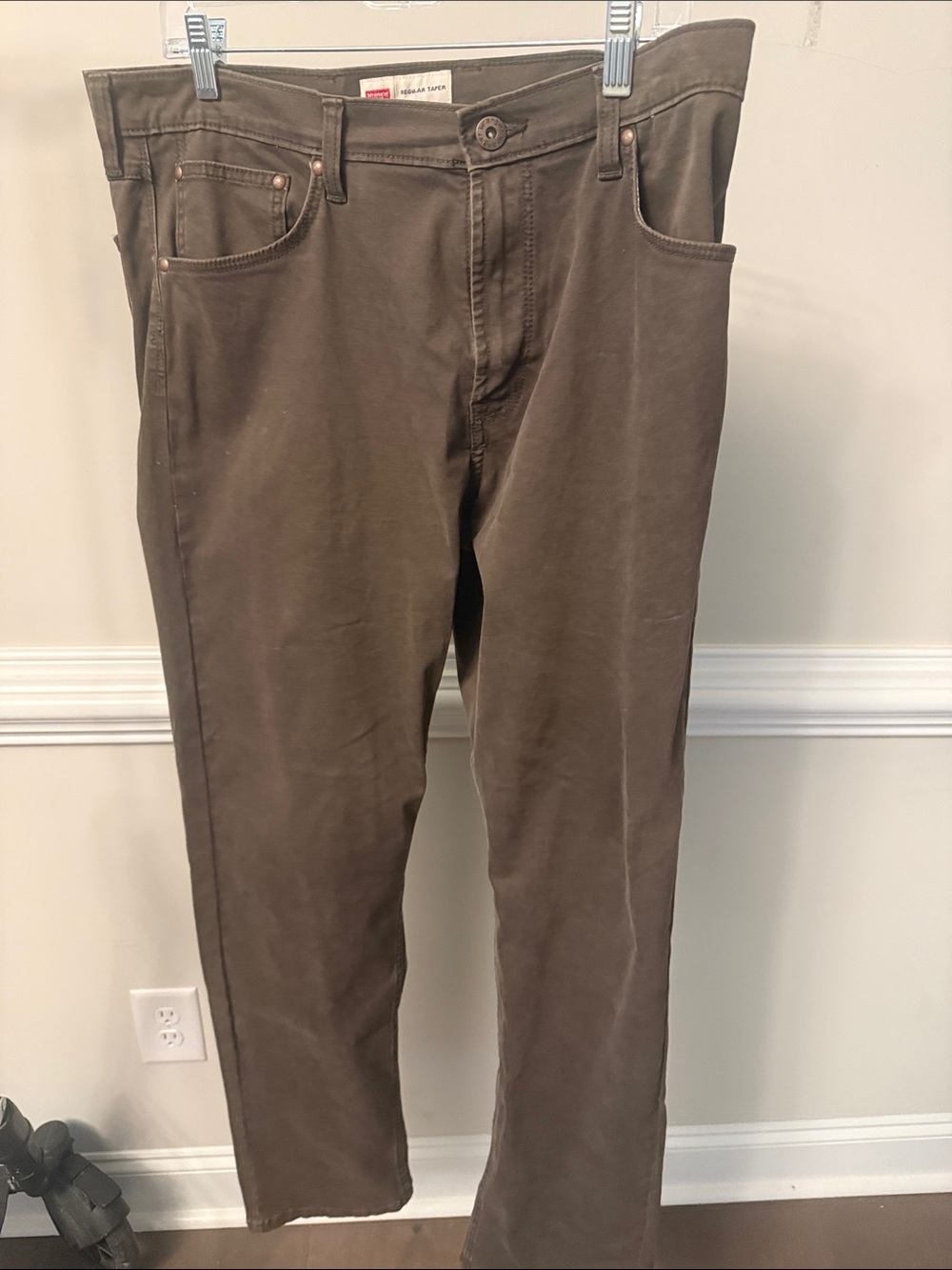 Wrangler Regular Taper Pants in Dark Taupe